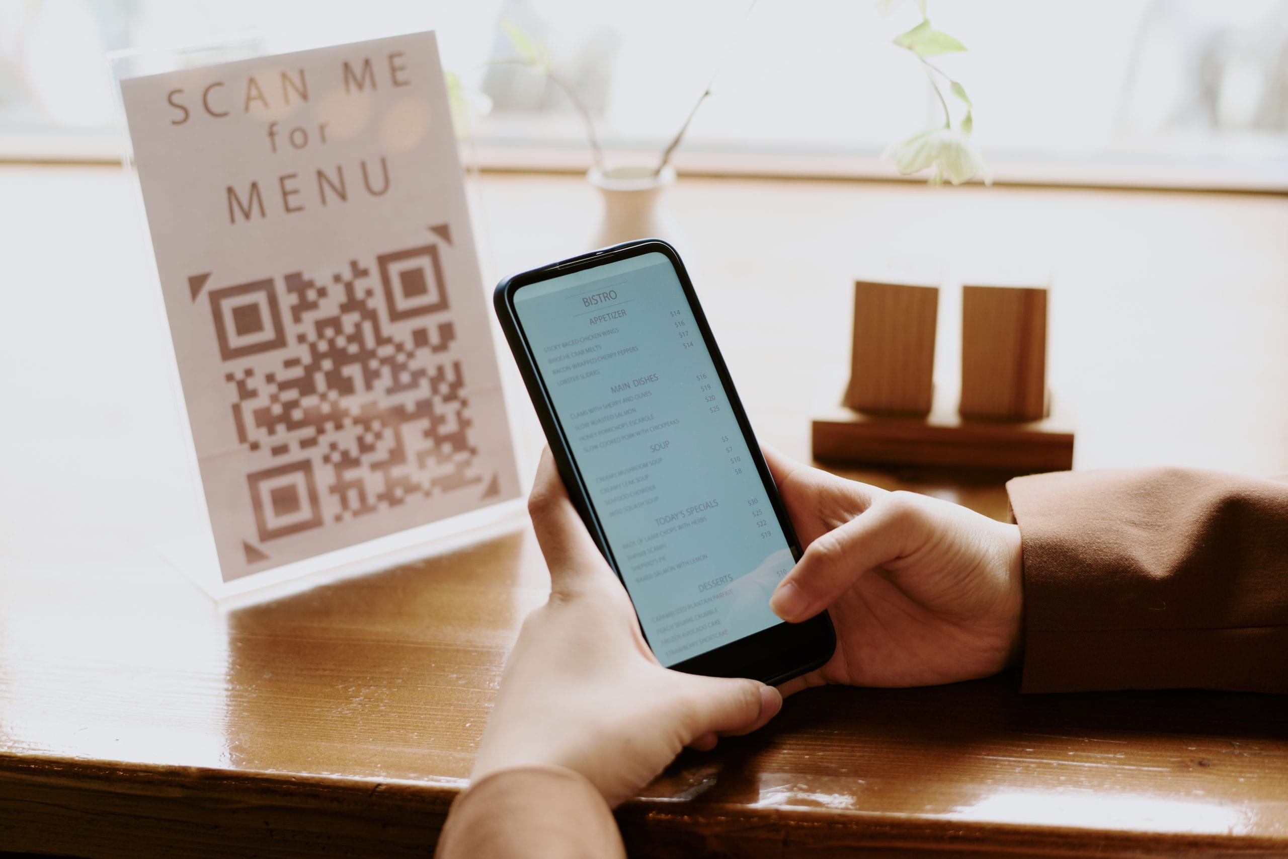 what-qr-code-menus-mean-upselling-in-hospitality